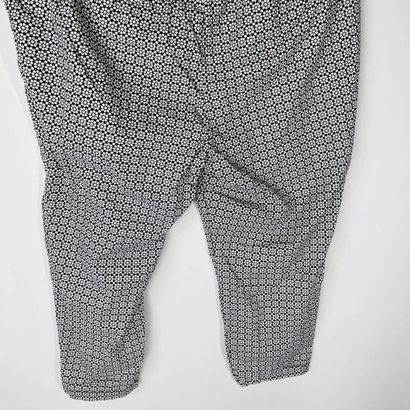 Talbots Womans Pants Patterned 22WP The Weekend Chino Blue White Geo Pattern - Picture 8 of 8